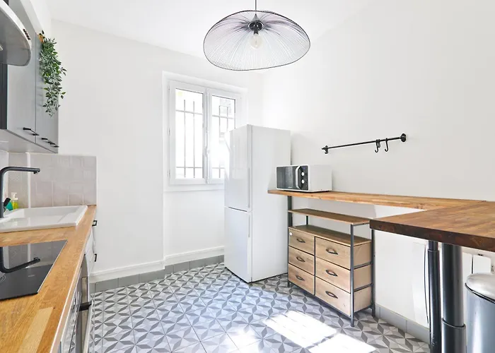 Luxurious 2 Bedroom Nation Free Netflix Paris